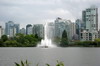 Canada - Vancouver - Les gratte-ciels derrière le Lost Lagoon