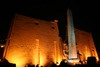 Egypte - Temple de Louxor - Premier pylône et obélisque