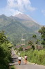 Indonésie - Volcan Merapi (Java) - Le volcan vu du village
