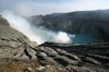 Indonsie - Kawah Ijen (Java) - Le cratre et le lac d'acide