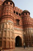 Inde - Agra - L'entre du fort rouge
