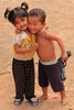 Cambodge - Siem Reap - Amours enfantines ?