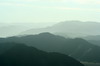 Prou - Lignes de Nasca - Montagnes dans la brume matinale