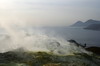 Sicile - Vulcano - Fumerolles devant les iles de Lipari et Salina