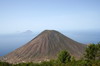 Salina (Sicile) - Le Monte Porri devant les iles Filicudi et Alicudi