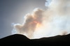 Sicile - Sommet de l'Etna - Panache de vapeur du cratère Nord-Est